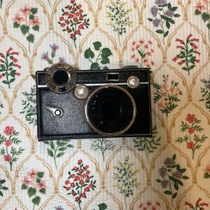 NWT Kate Spade Clic 3D Camera Clutch Bag Purse Crossbody Black Sold Out